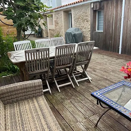 公寓 Location Vendee Globe La Chaume 莱萨布勒-多洛讷